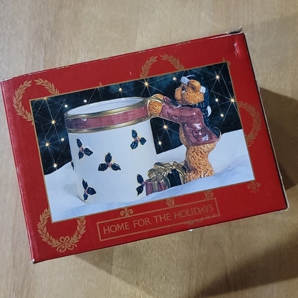 1995 Home For the Holidays Bear Mug - Picture 2 of 11